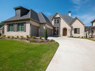 39 Miramont Cir