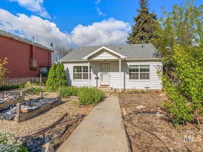 1715 S Robert St