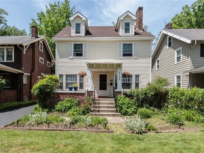 2168 Cottage Grove Dr
