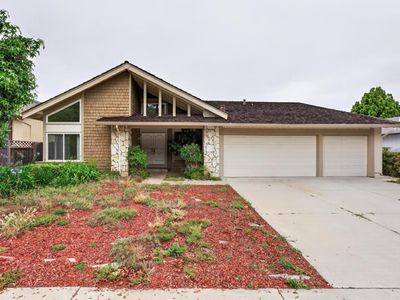 20683 Greenleaf Dr