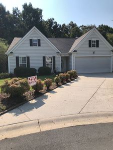 2572 Governors Pointe Ct NE