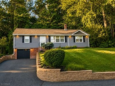 33 Avondale Rd