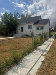 381 Bent Ave