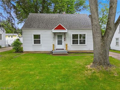 1381 Greenwood Ave