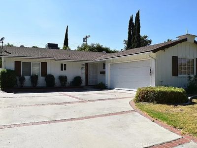 6165 Tony Ave
