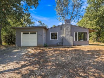 1008 Eugene Ave