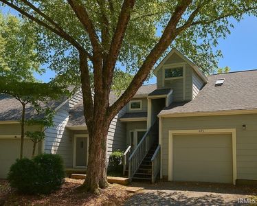 1942 E Bay Pointe Dr