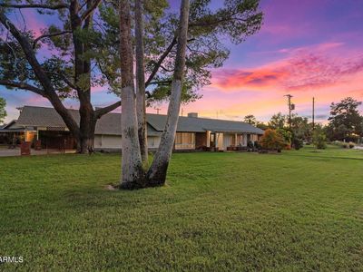 1401 W FRIER Drive