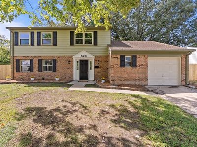 528 Woodlake Rd