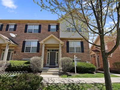 Property at 0S044 Kerry Ct, Winfield, IL