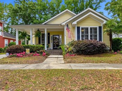 208 Greenwich Dr.