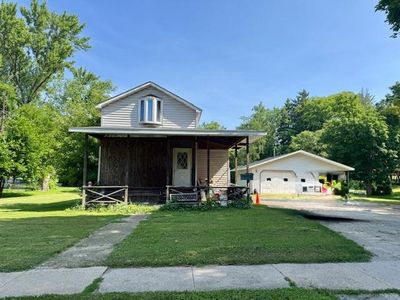 224 East North Street