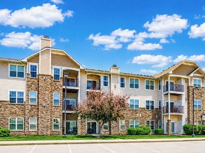 1329 SE University Ave Unit 106