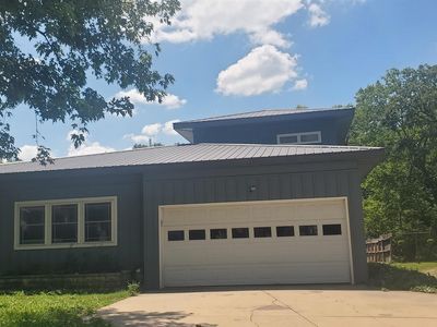 329 N Elm St