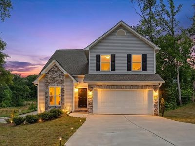 102 Woodside Ct