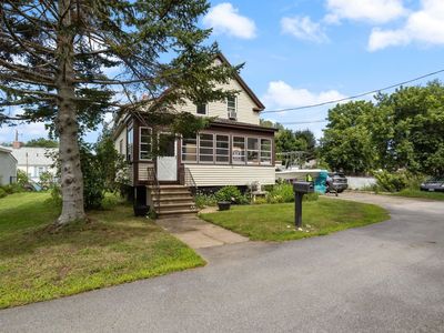 6 Brick Street