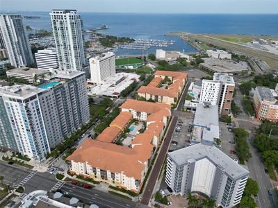 200 4th Ave S UNIT 303