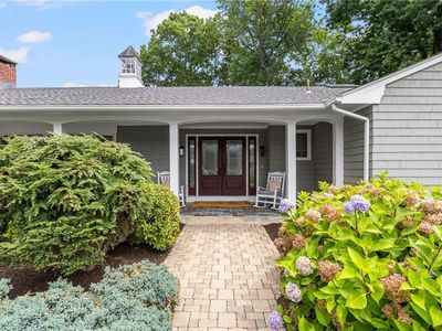 210 Wildflower Dr