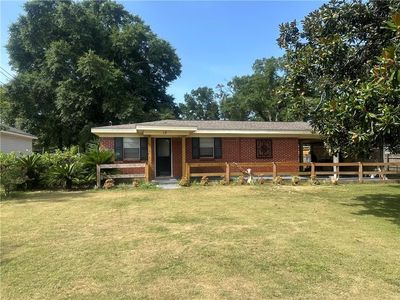 19 Bradford Ave