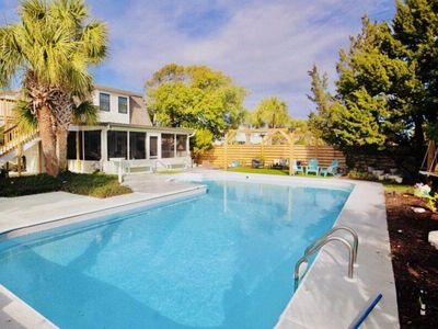 731 Sailfish Dr
