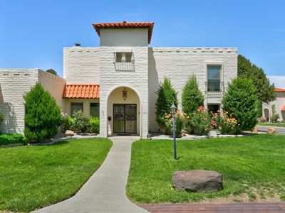 1417 Wagon Train Dr SE