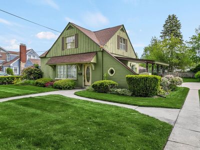 156 Saint Clair Ave