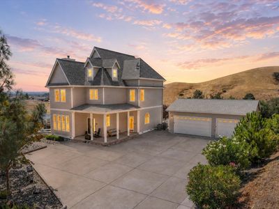3928 Sierra Vista Drive