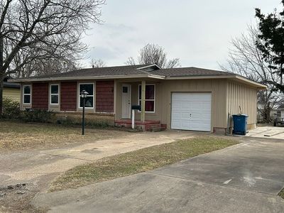 1732 W Elm St