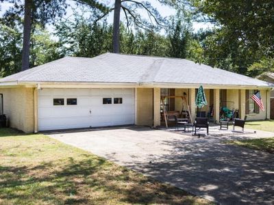 Property at 402 N Foster Dr, Tupelo, MS