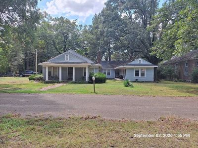 90 Shamrock Dr