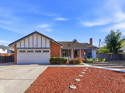 598 Blom Dr