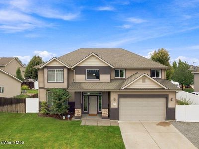 2699 E Thrush Dr