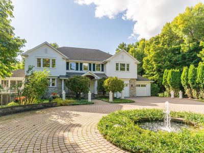 9811 Endicott Ave NW