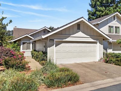 1920 University Park Dr