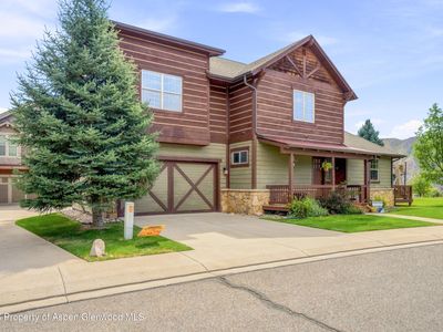 200 White Horse Dr