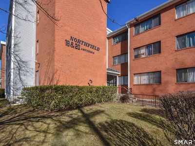 20 Amsterdam Avenue #2E