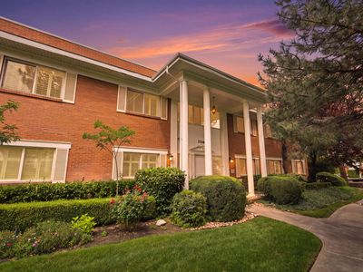 2708 S Highland Dr APT 1