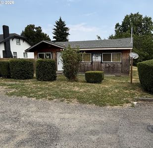 1223 N Terry St