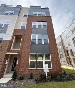 2528 Neabsco Common Pl