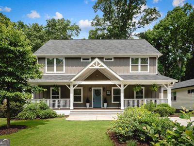 323 Eleanor St SE