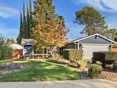 7468 Saint Tropez Way