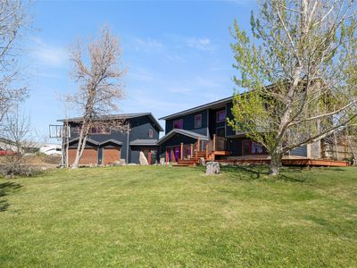 16 Grassy Mountain Rd