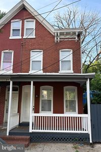 16 Landing St
