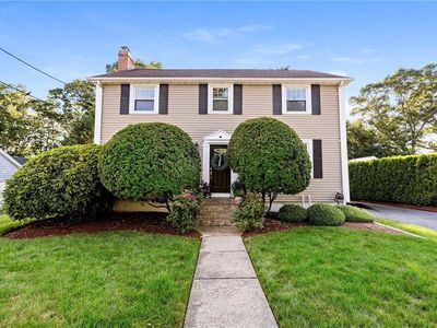 698 High St