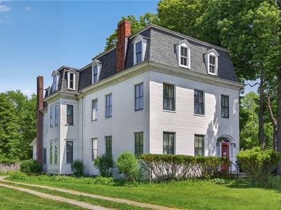 55 Cornelia St