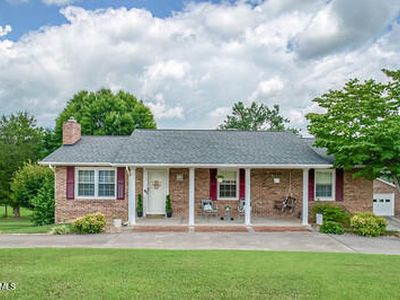1014 Cedar Hills Dr
