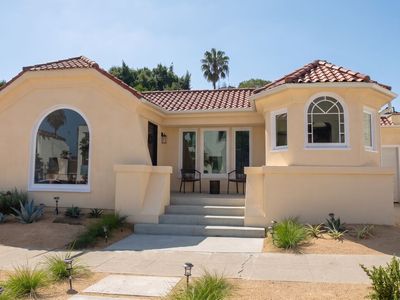 7508 Rosewood Ave
