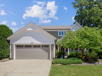 Property at 5 Vernon Ct, South Elgin, IL
