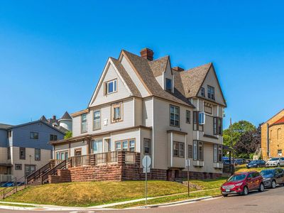 119 N 7th Ave W