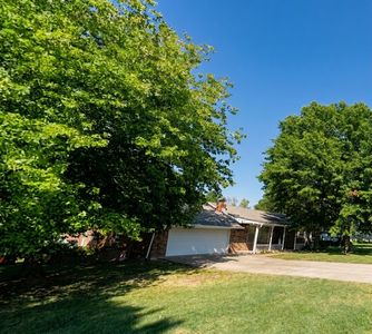 106 Angus Dr